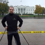 Trenér Nordic walking doporučuje posilovací gumy